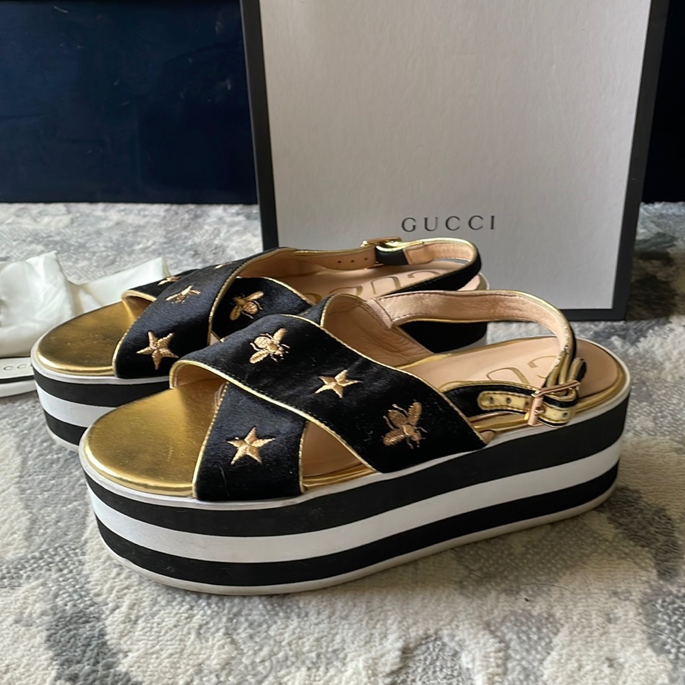 Gucci Black Velvet Platform Sandals Size 38